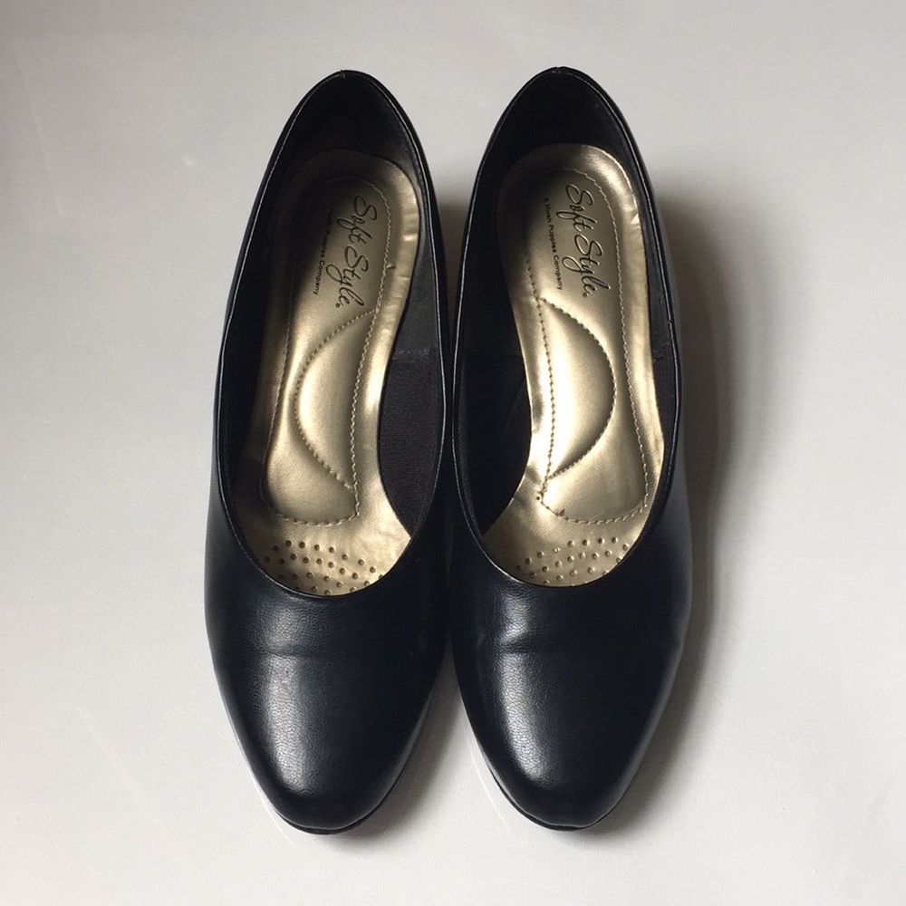 Soft Style black shoes